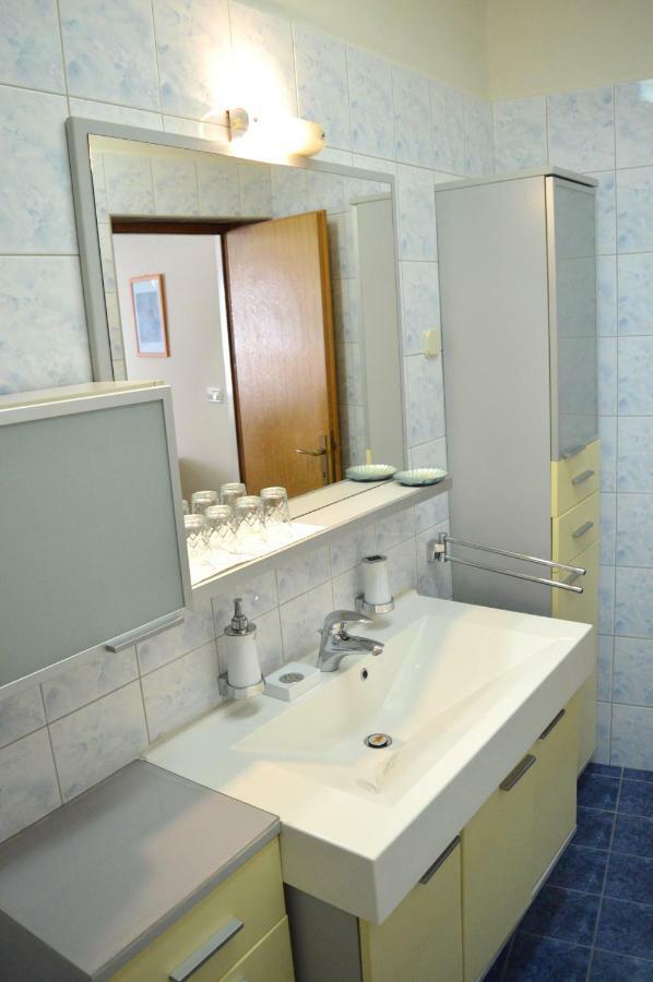 Apartment Sentimento Пула Екстериор снимка